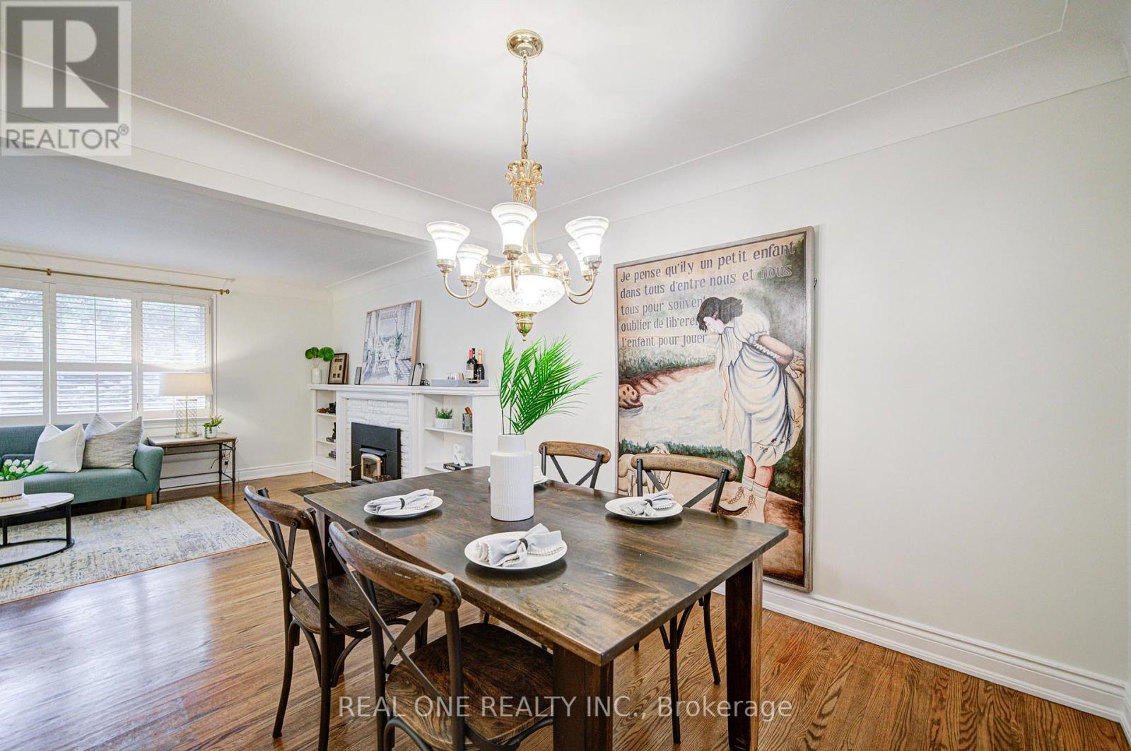 250 Belvenia Road, Burlington, Ontario  L7L 2G4 - Photo 11 - W12481866