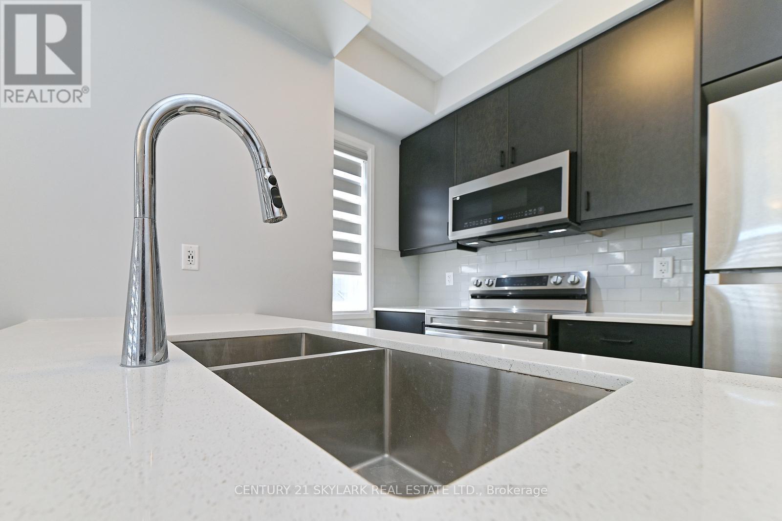 105 - 461 Blackburn Drive, Brantford, Ontario  N3T 0W9 - Photo 15 - X12481859