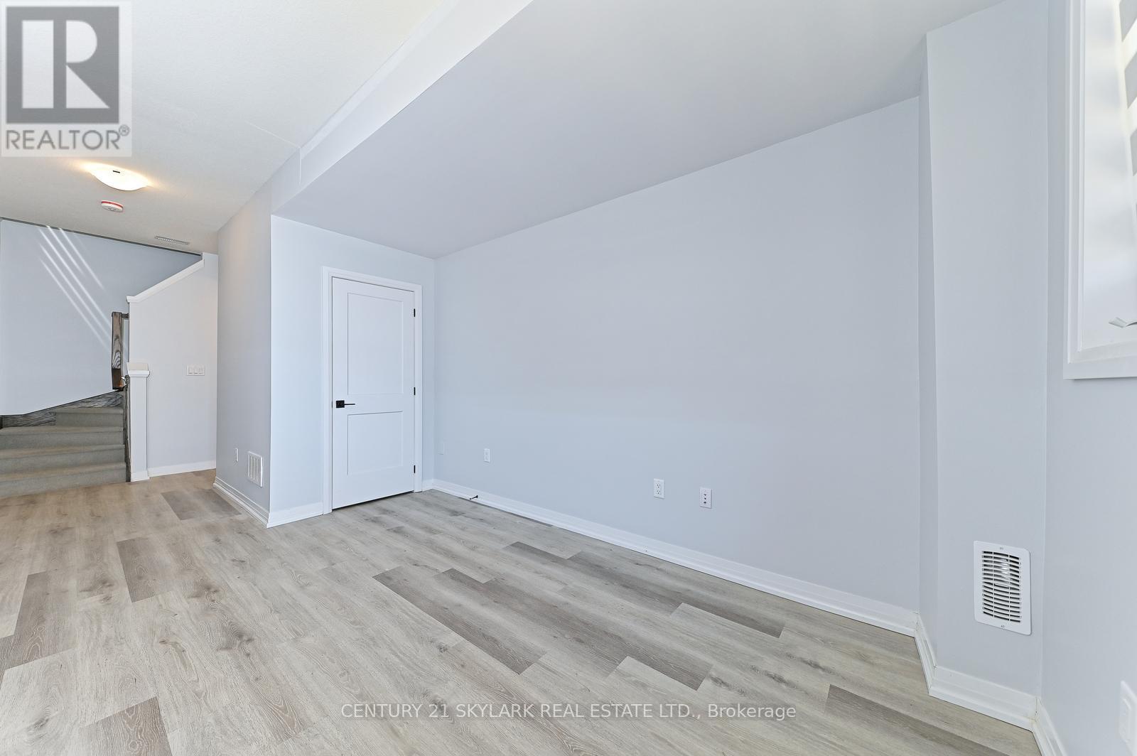 105 - 461 Blackburn Drive, Brantford, Ontario  N3T 0W9 - Photo 8 - X12481859