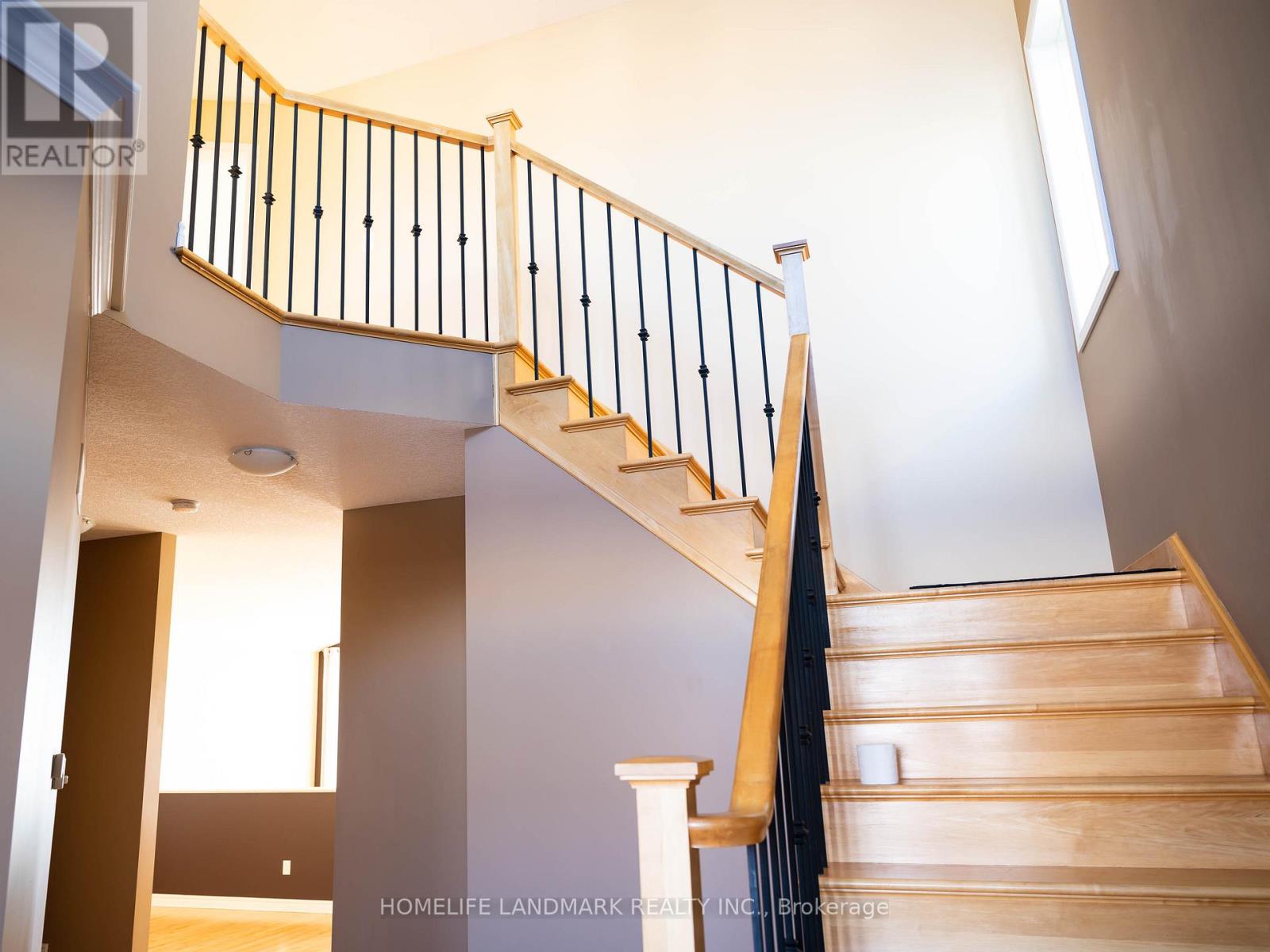 2143 Wickerson Road E, London South, Ontario  N6K 5C4 - Photo 3 - X12481865