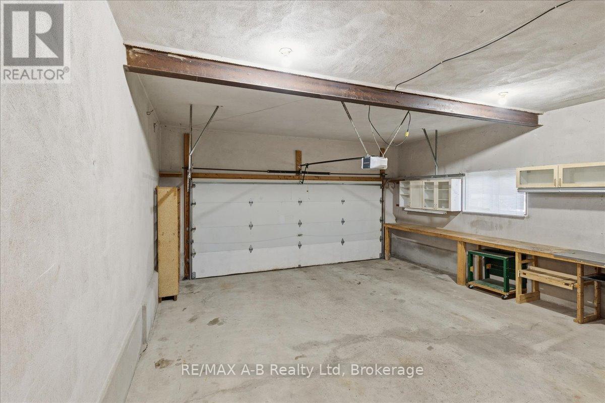 86 Windemere Crescent, Stratford, Ontario  N5A 6B1 - Photo 41 - X12481870