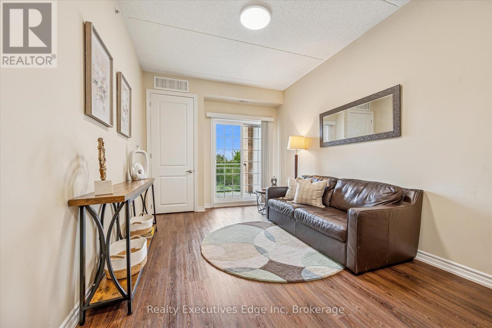323 - 1077 Gordon Street, Guelph, Ontario  N1G 0E3 - Photo 17 - X12481877