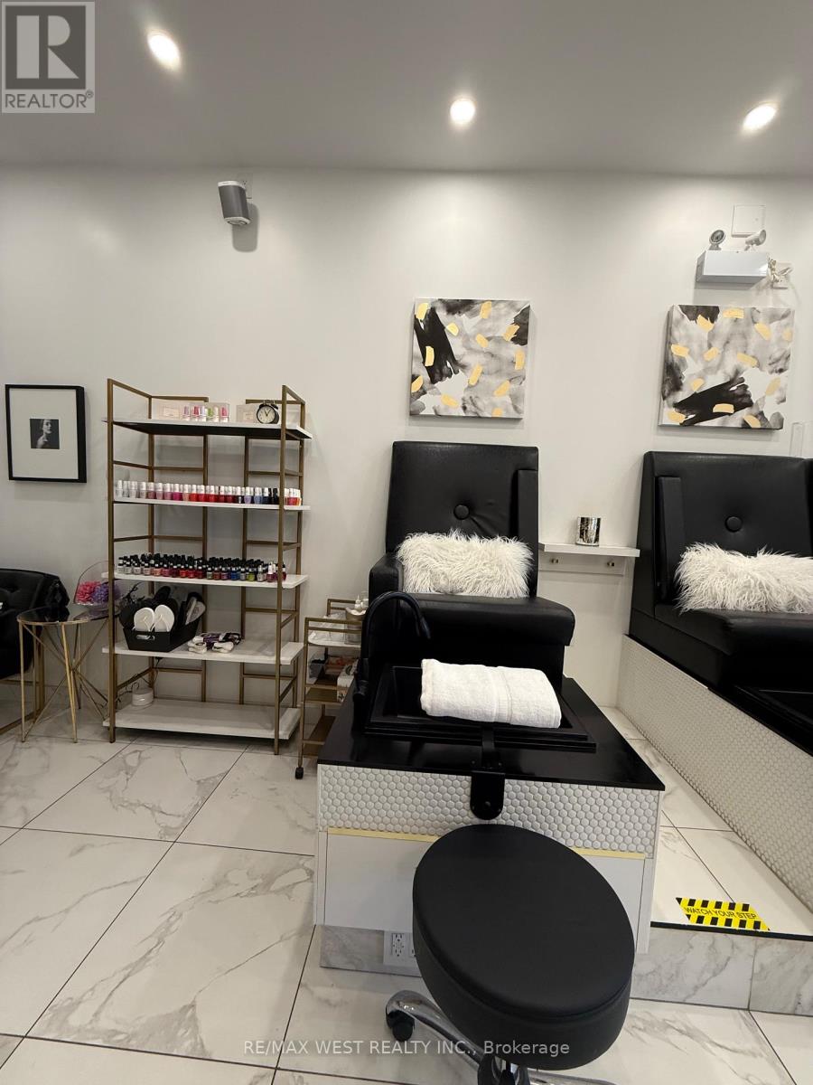 4 - 5027 Hurontario (Rent Room 3) Street Ne, Mississauga, Ontario  L4Z 3X6 - Photo 4 - W12479464