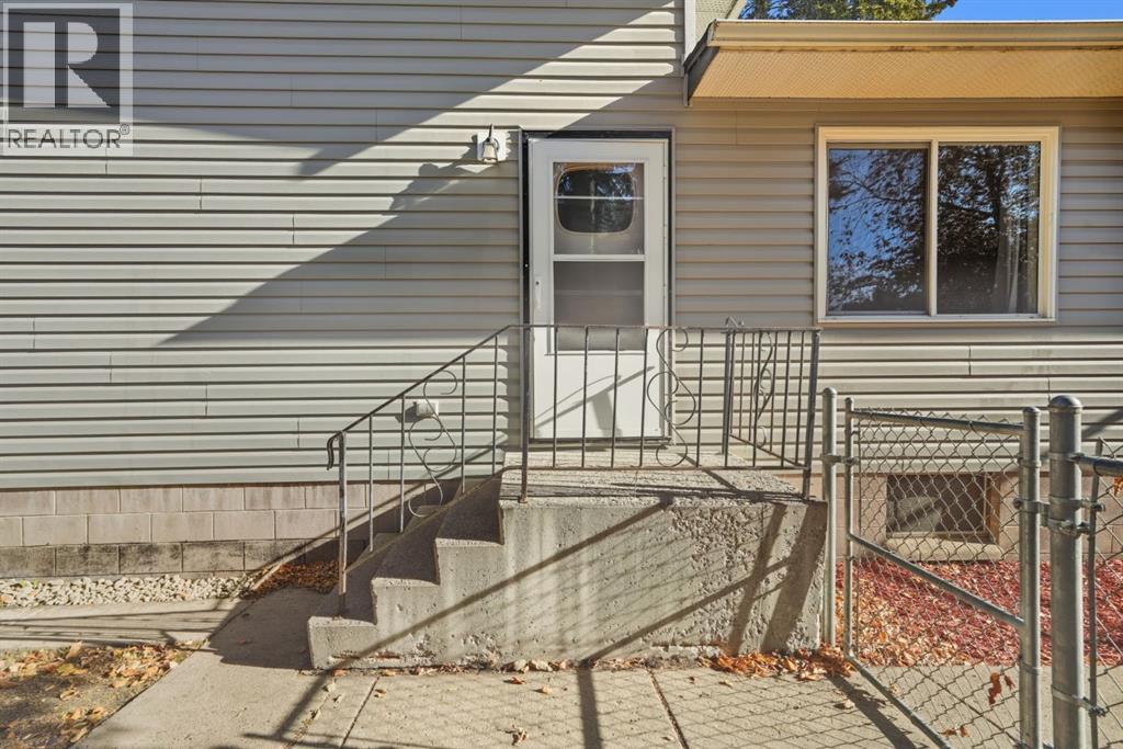 A, 5510 52 Avenue, Lacombe, Alberta  T4L 1L1 - Photo 3 - A2266204