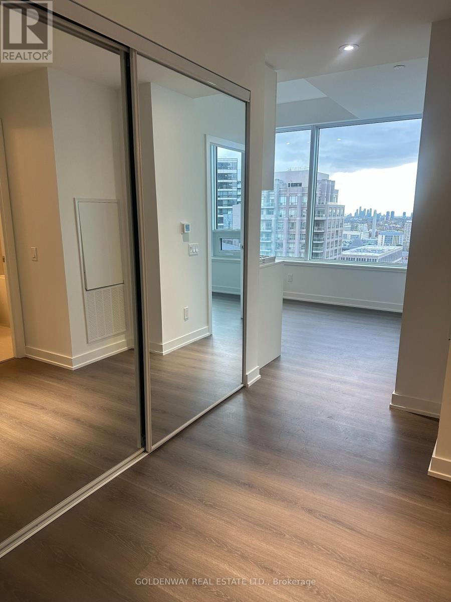 3216 - 8 Wellesley Street W, Toronto, Ontario  M4Y 0J5 - Photo 3 - C12481867