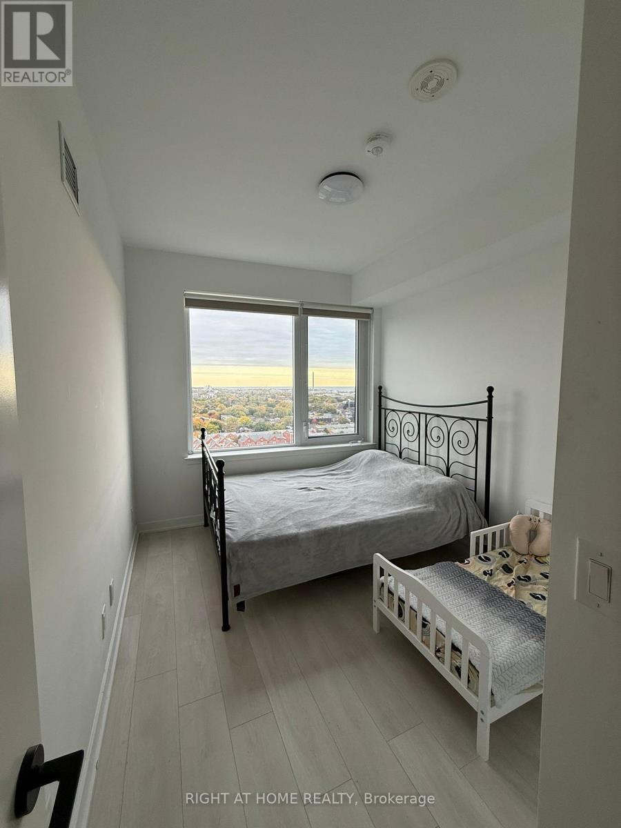 1801 - 5 Defries Street, Toronto, Ontario  M5A 0W7 - Photo 6 - C12481869