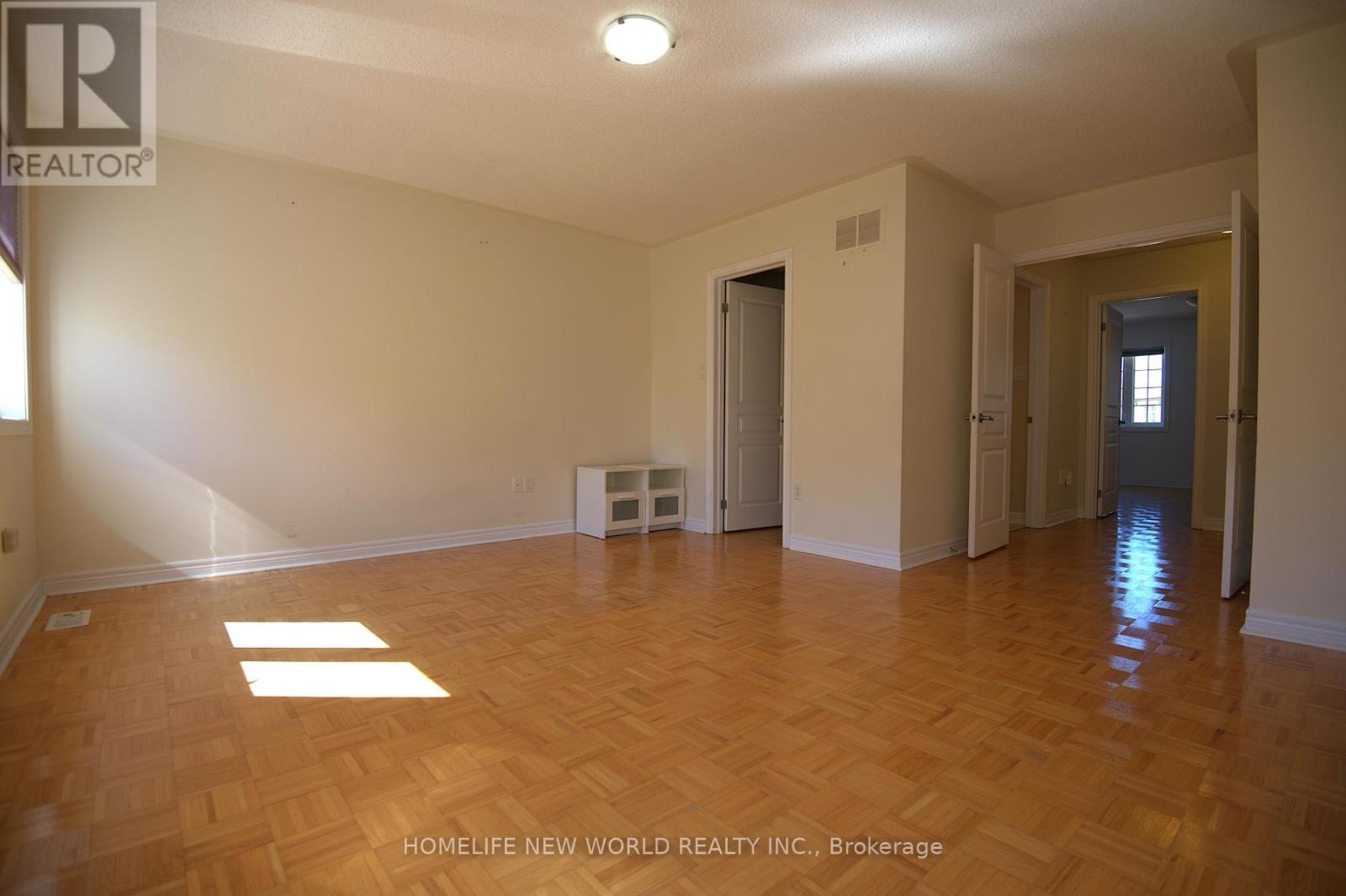 70 Thomas Legge Crescent, Richmond Hill, Ontario  L4E 4V8 - Photo 13 - N12481873