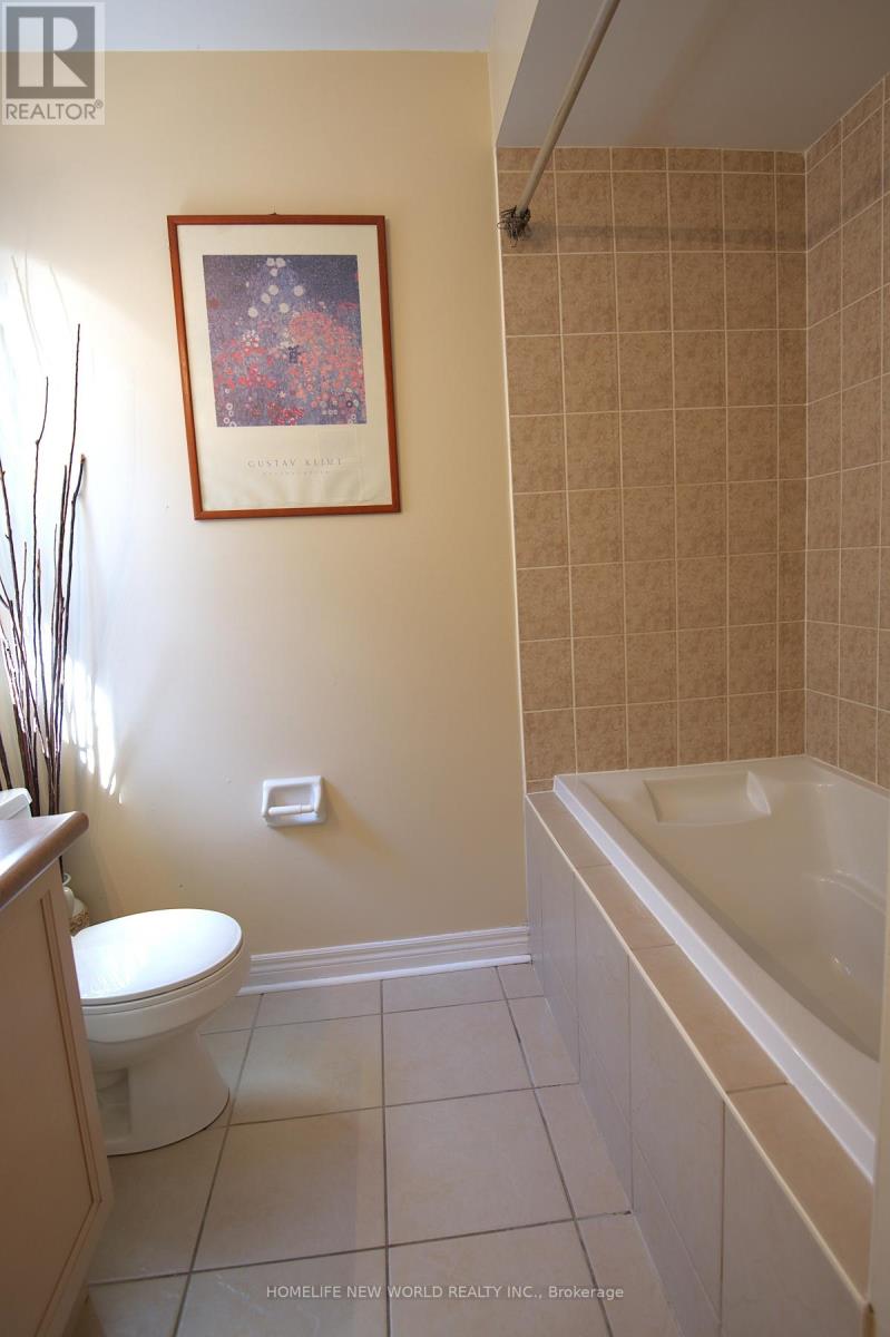 70 Thomas Legge Crescent, Richmond Hill, Ontario  L4E 4V8 - Photo 22 - N12481873