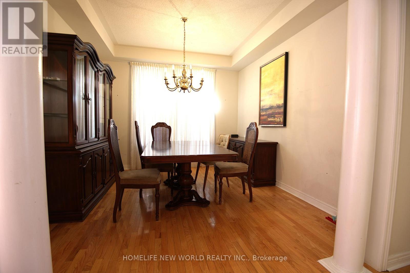 70 Thomas Legge Crescent, Richmond Hill, Ontario  L4E 4V8 - Photo 6 - N12481873