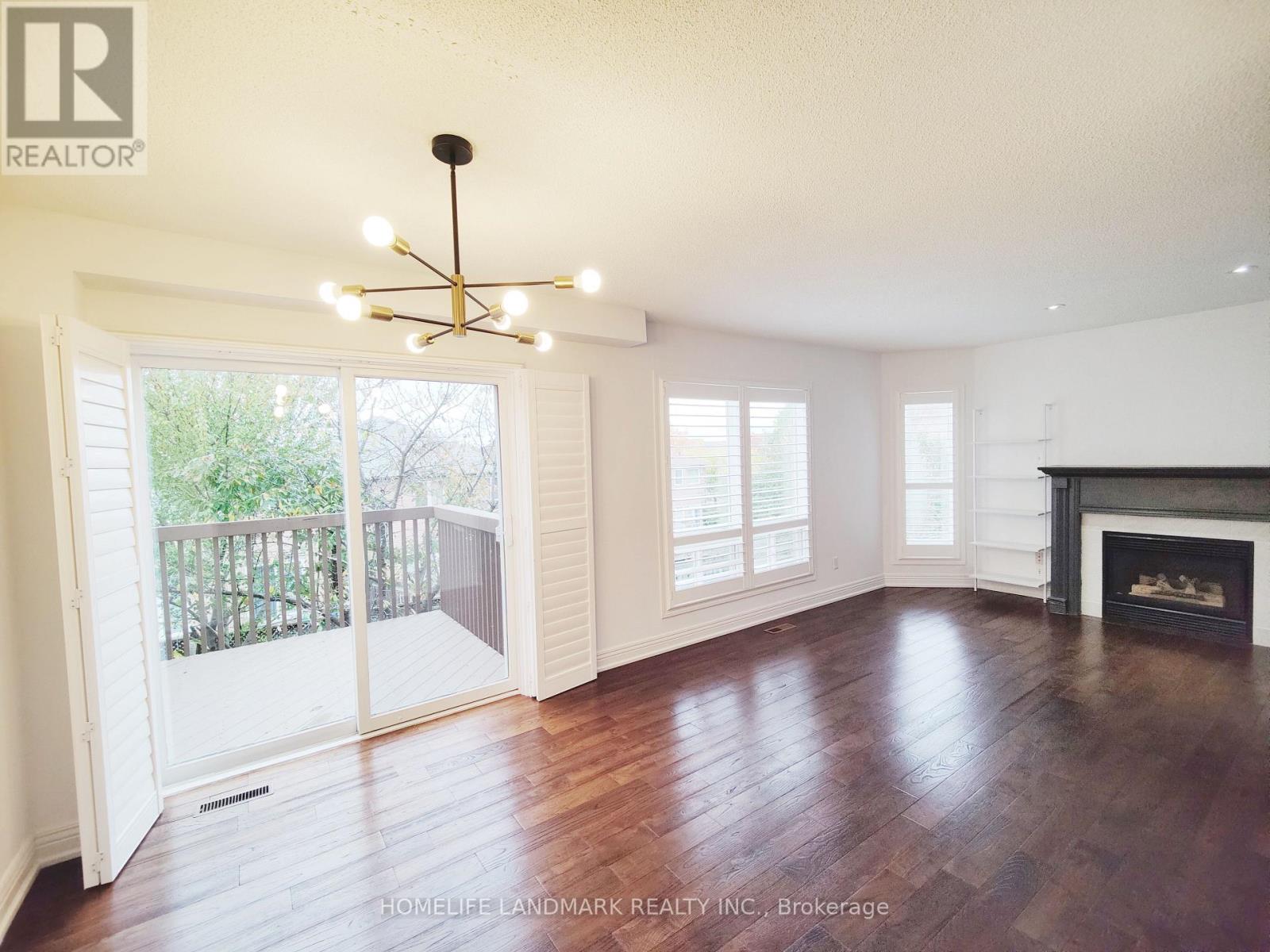 96 Formosa Drive, Richmond Hill, Ontario  L4S 1T1 - Photo 3 - N12481876
