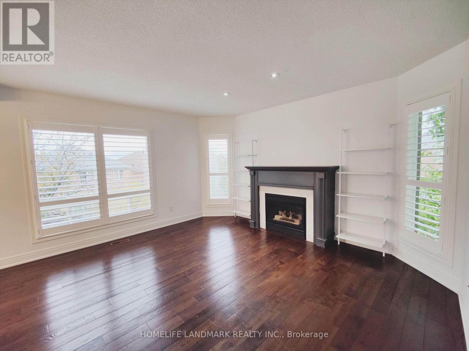96 Formosa Drive, Richmond Hill, Ontario  L4S 1T1 - Photo 4 - N12481876