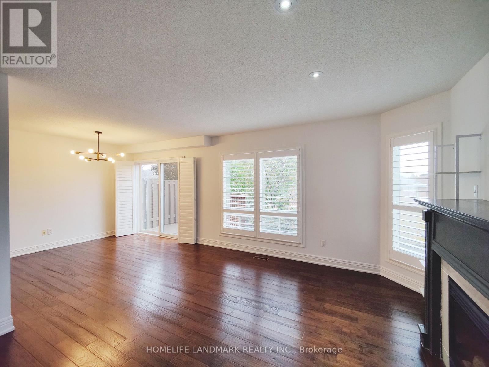 96 Formosa Drive, Richmond Hill, Ontario  L4S 1T1 - Photo 5 - N12481876