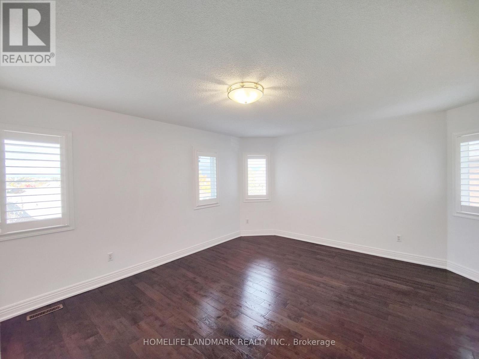 96 Formosa Drive, Richmond Hill, Ontario  L4S 1T1 - Photo 8 - N12481876