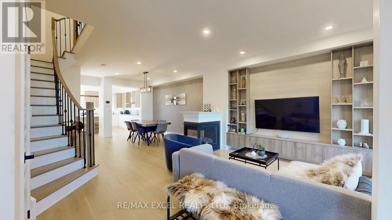 62 Mack Clement Lane, Richmond Hill, Ontario  L4S 0G2 - Photo 7 - N12481878
