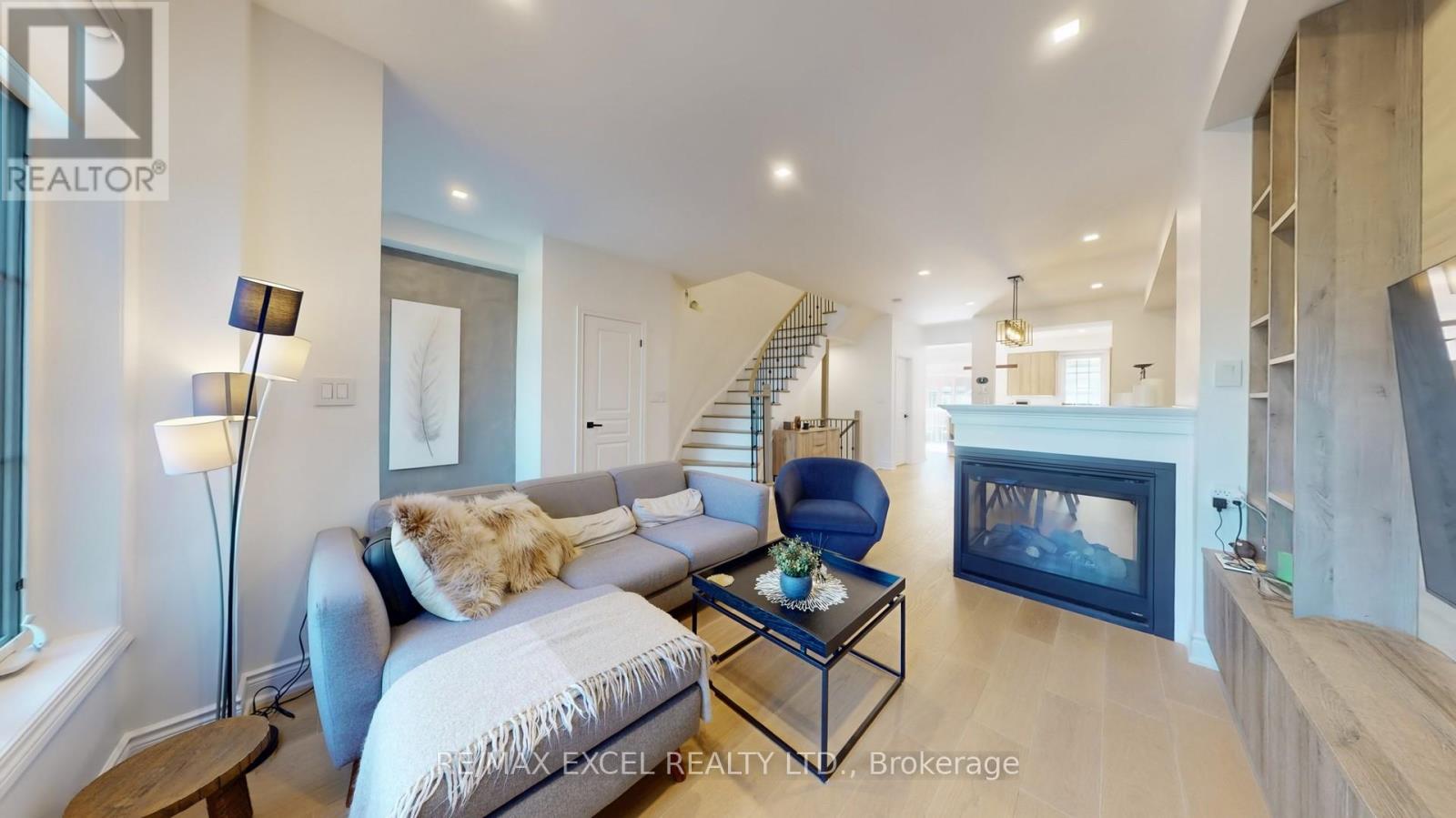 62 Mack Clement Lane, Richmond Hill, Ontario  L4S 0G2 - Photo 8 - N12481878