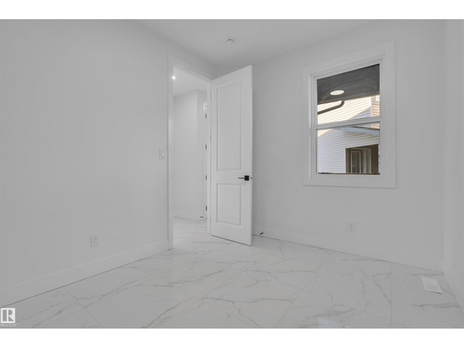 415 Pine Pt, Leduc, Alberta  T9E 1S7 - Photo 10 - E4460137