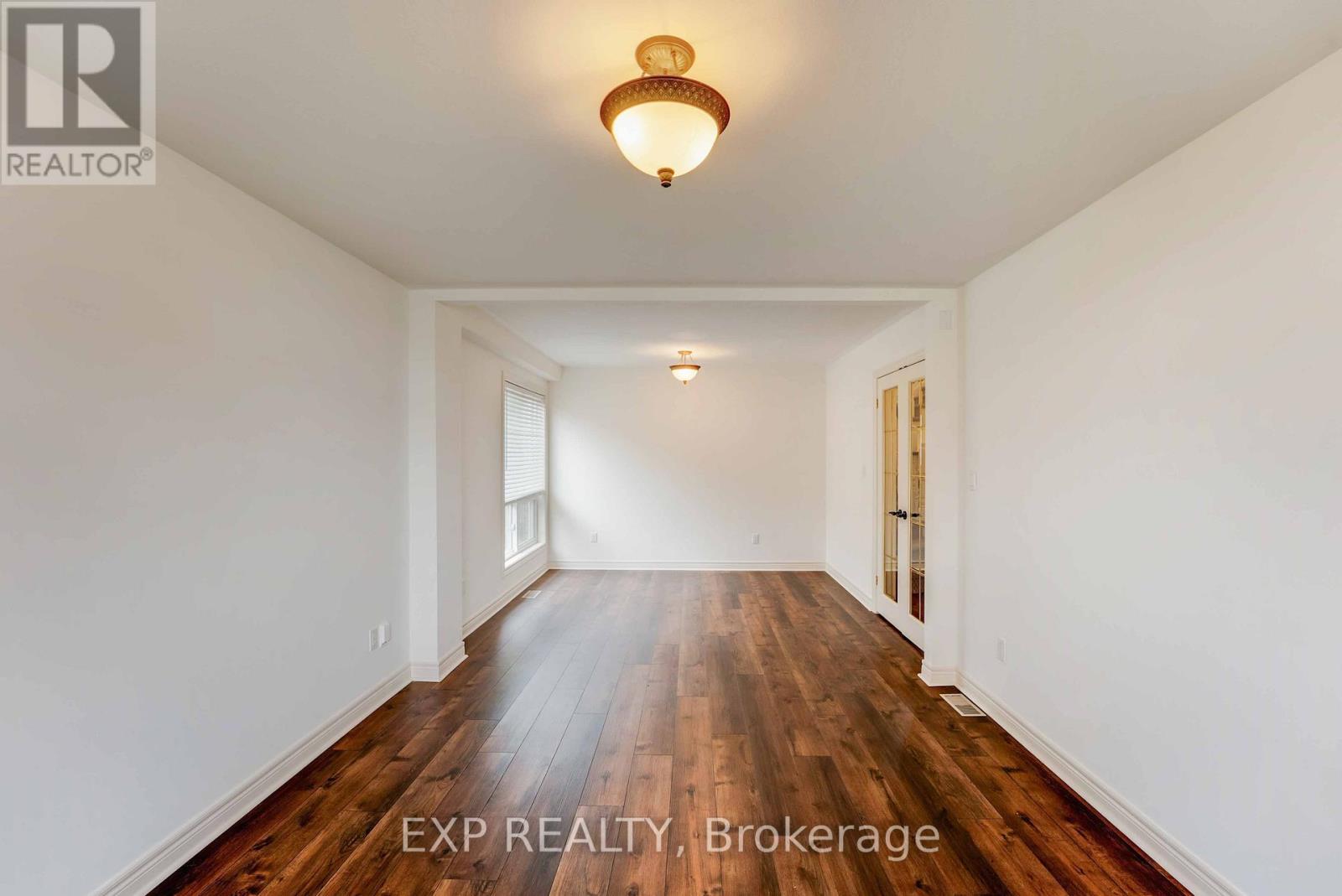 28 Loretta Drive, Niagara-On-The-Lake, Ontario  L0S 1T0 - Photo 5 - X12481868