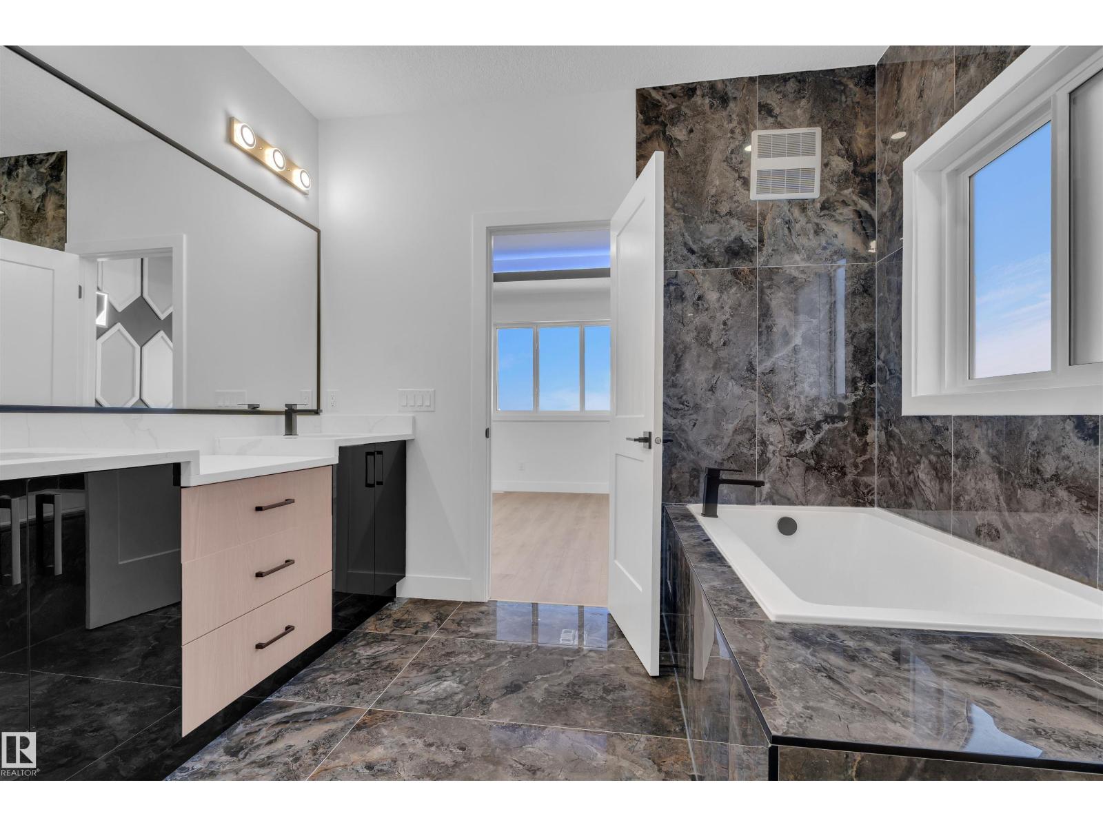 417 Pine Pt, Leduc, Alberta  T9E 1S7 - Photo 31 - E4460138