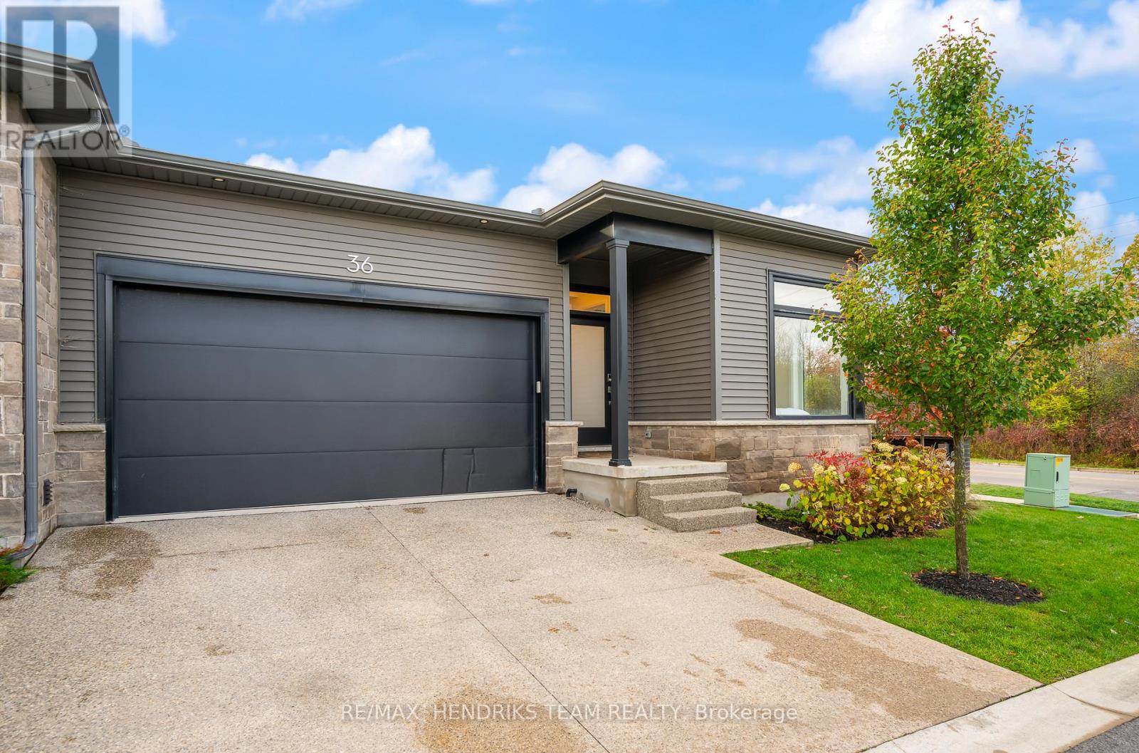 36 - 8974 Willoughby Drive, Niagara Falls, Ontario  L2G 0Y7 - Photo 2 - X12481885