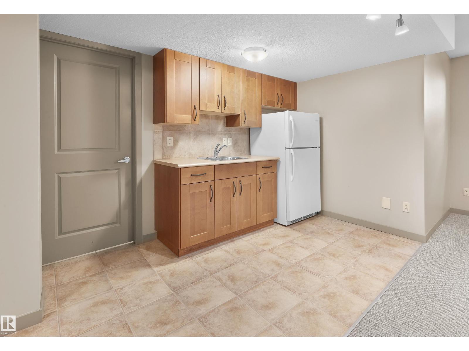 11003 64 Av Nw, Edmonton, Alberta  T6H 1T4 - Photo 27 - E4463513