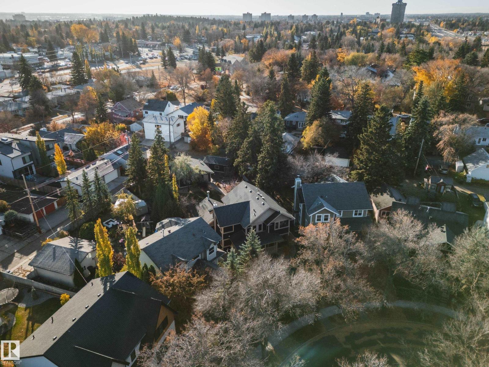 11003 64 Av Nw, Edmonton, Alberta  T6H 1T4 - Photo 49 - E4463513