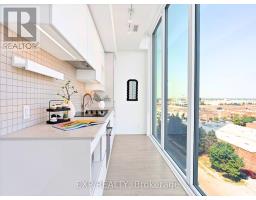 UNIT 811 - 950 PORTAGE PARKWAY