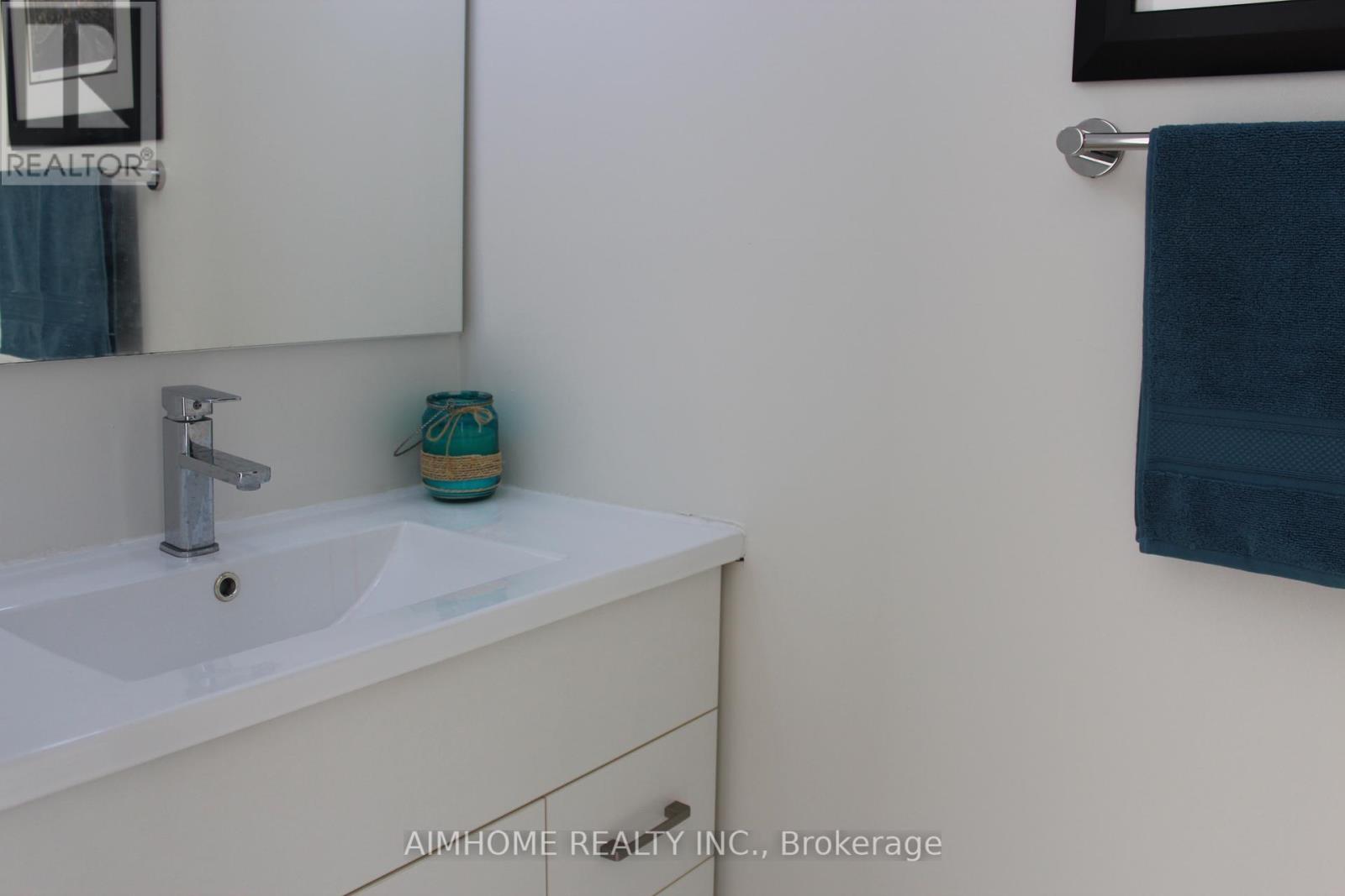 2311 Bridletowne Circle, Toronto, Ontario  M1W 2L3 - Photo 14 - E12481892