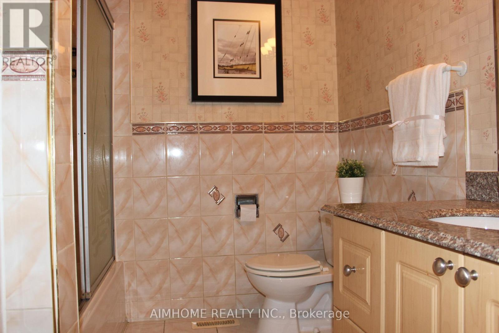 2311 Bridletowne Circle, Toronto, Ontario  M1W 2L3 - Photo 21 - E12481892