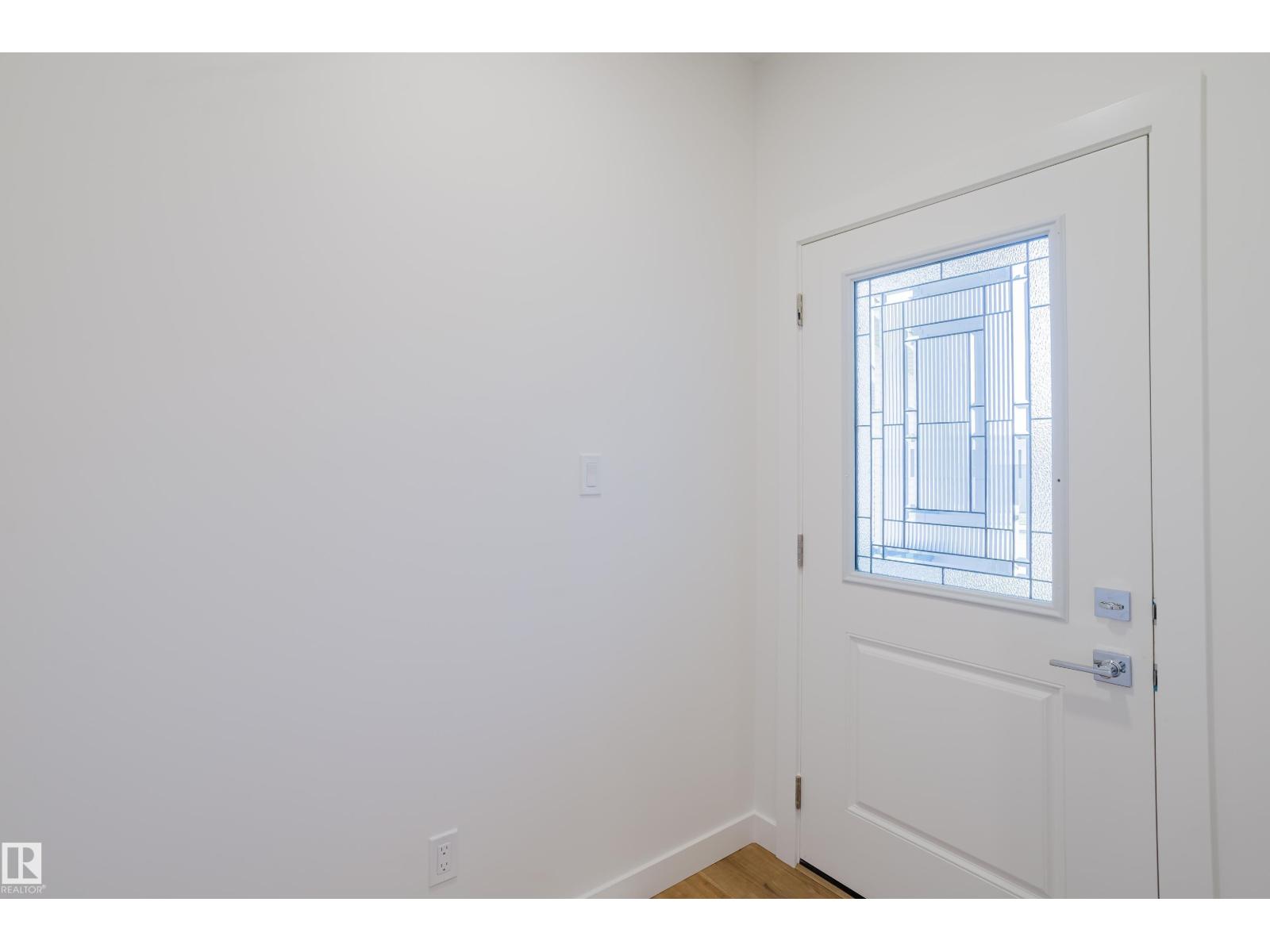 138 Mitchell Bn, Leduc, Alberta  T9E 1T5 - Photo 3 - E4463514