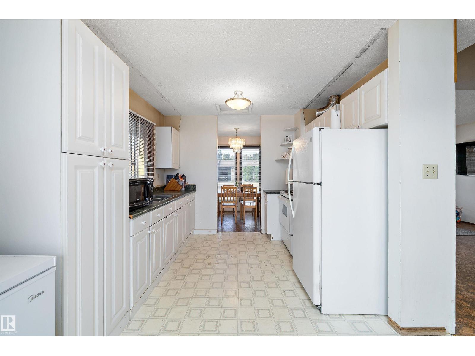 17207 110 St Nw, Edmonton, Alberta  T5X 3L2 - Photo 9 - E4463506