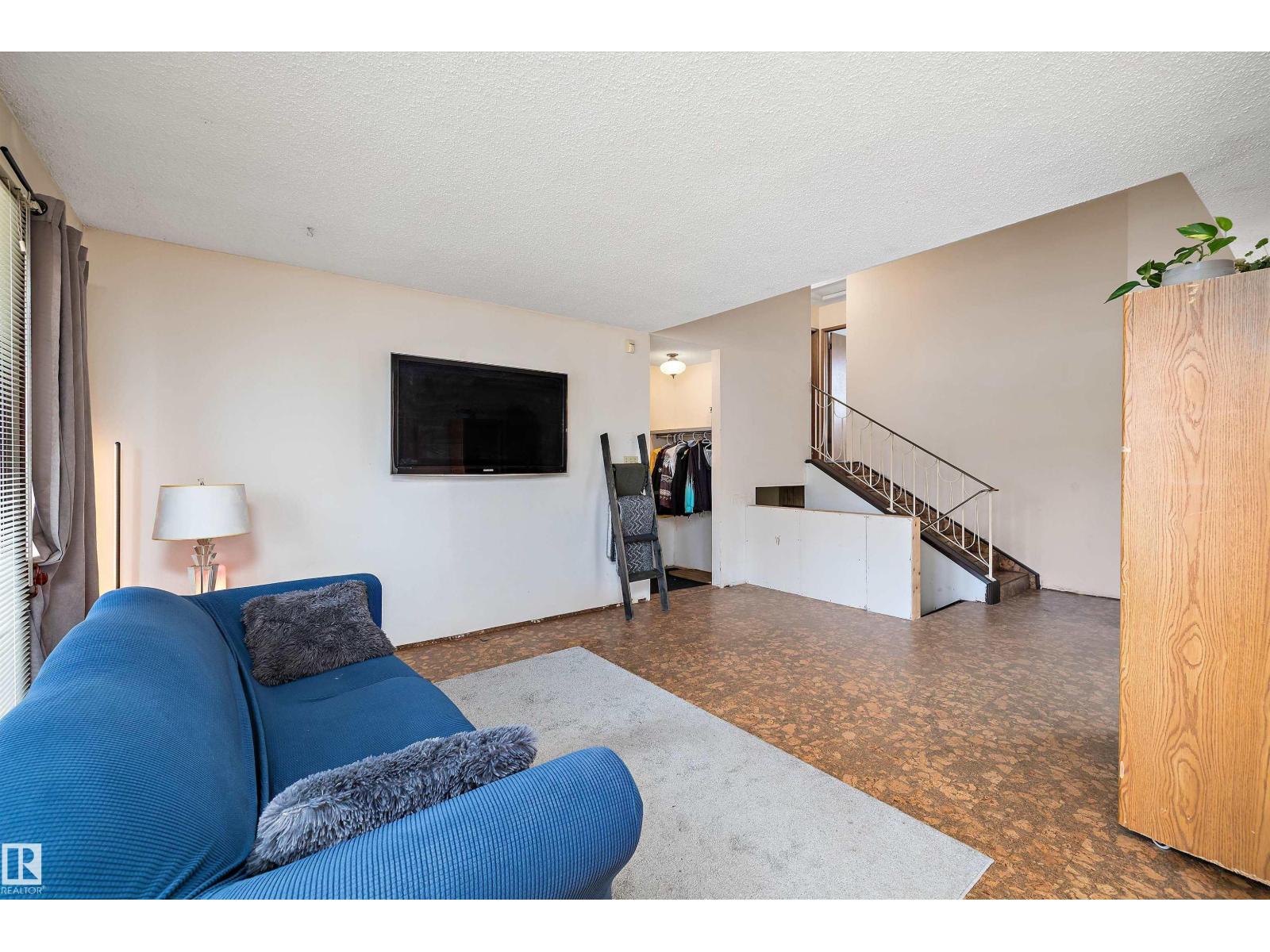 17207 110 St Nw, Edmonton, Alberta  T5X 3L2 - Photo 5 - E4463506