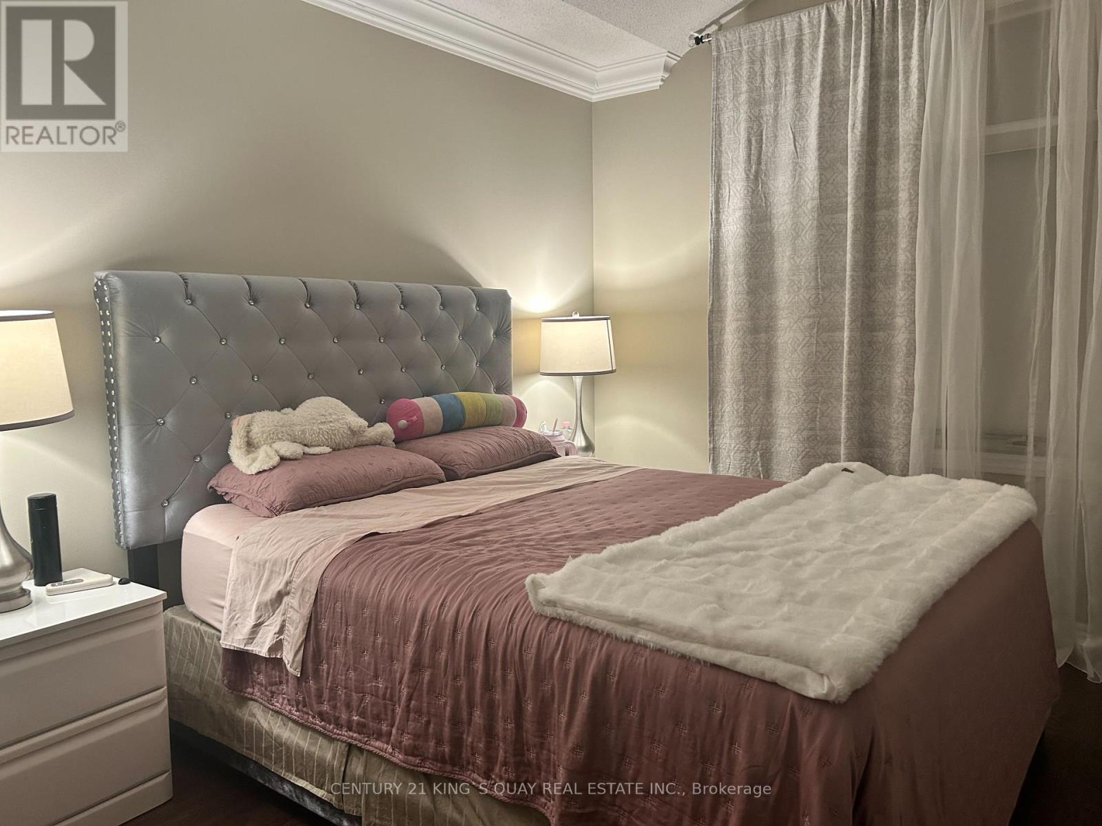 52 Brockdale Street, Richmond Hill, Ontario  L4E 4W2 - Photo 10 - N12479322