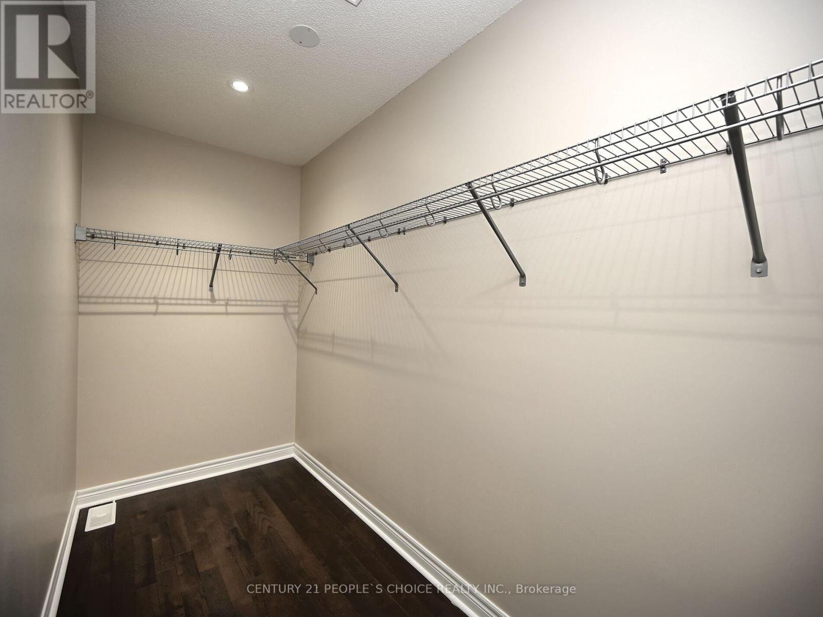 39 Pearman Crescent, Brampton, Ontario  L7A 4Y8 - Photo 16 - W12445007