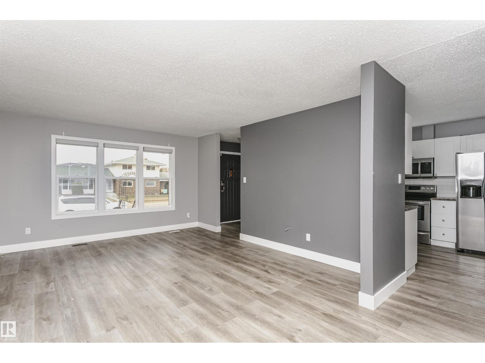 670 Lee Ridge Rd Nw, Edmonton, Alberta  T6W 0P2 - Photo 10 - E4463517
