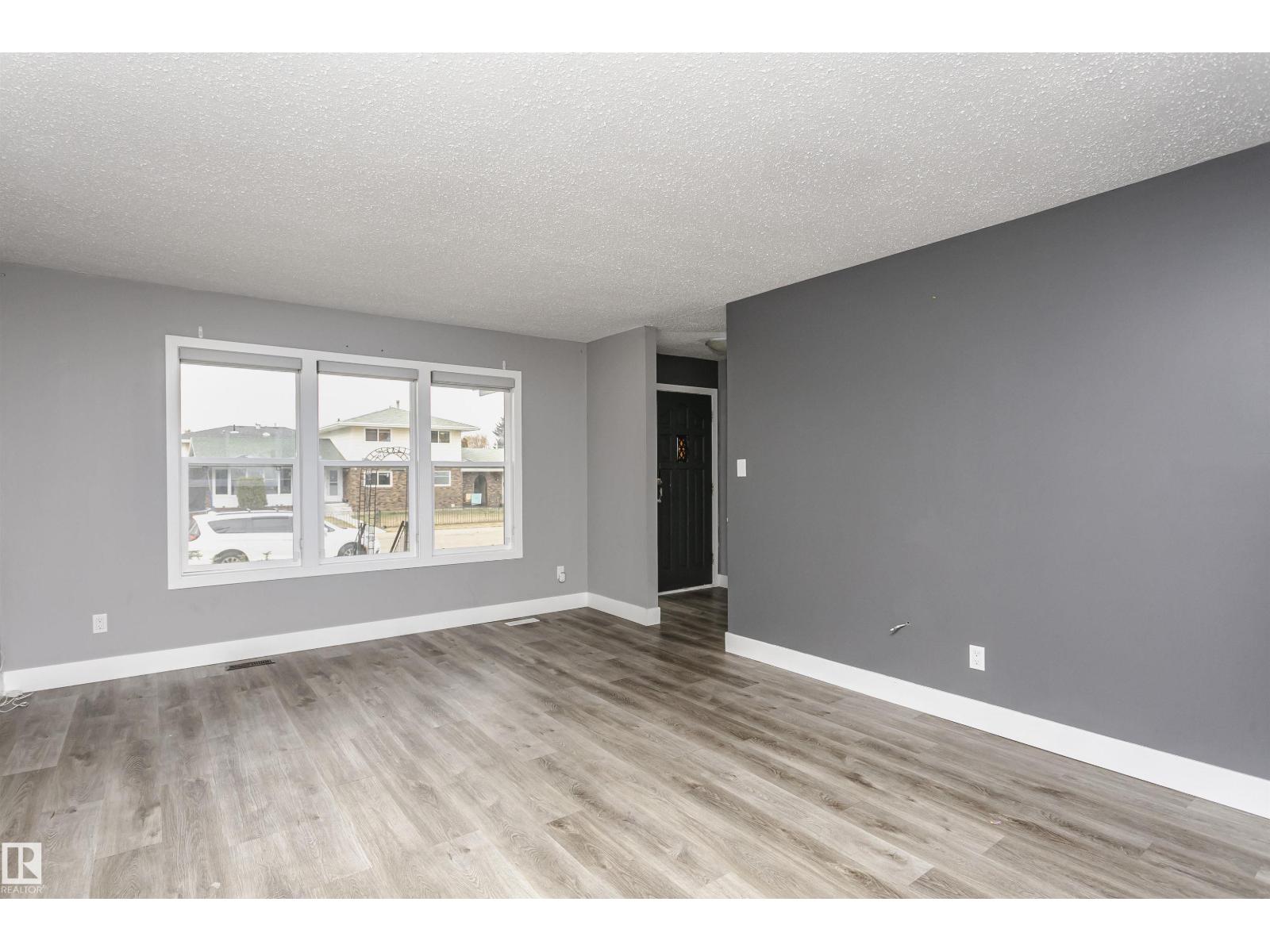 670 Lee Ridge Rd Nw, Edmonton, Alberta  T6W 0P2 - Photo 9 - E4463517