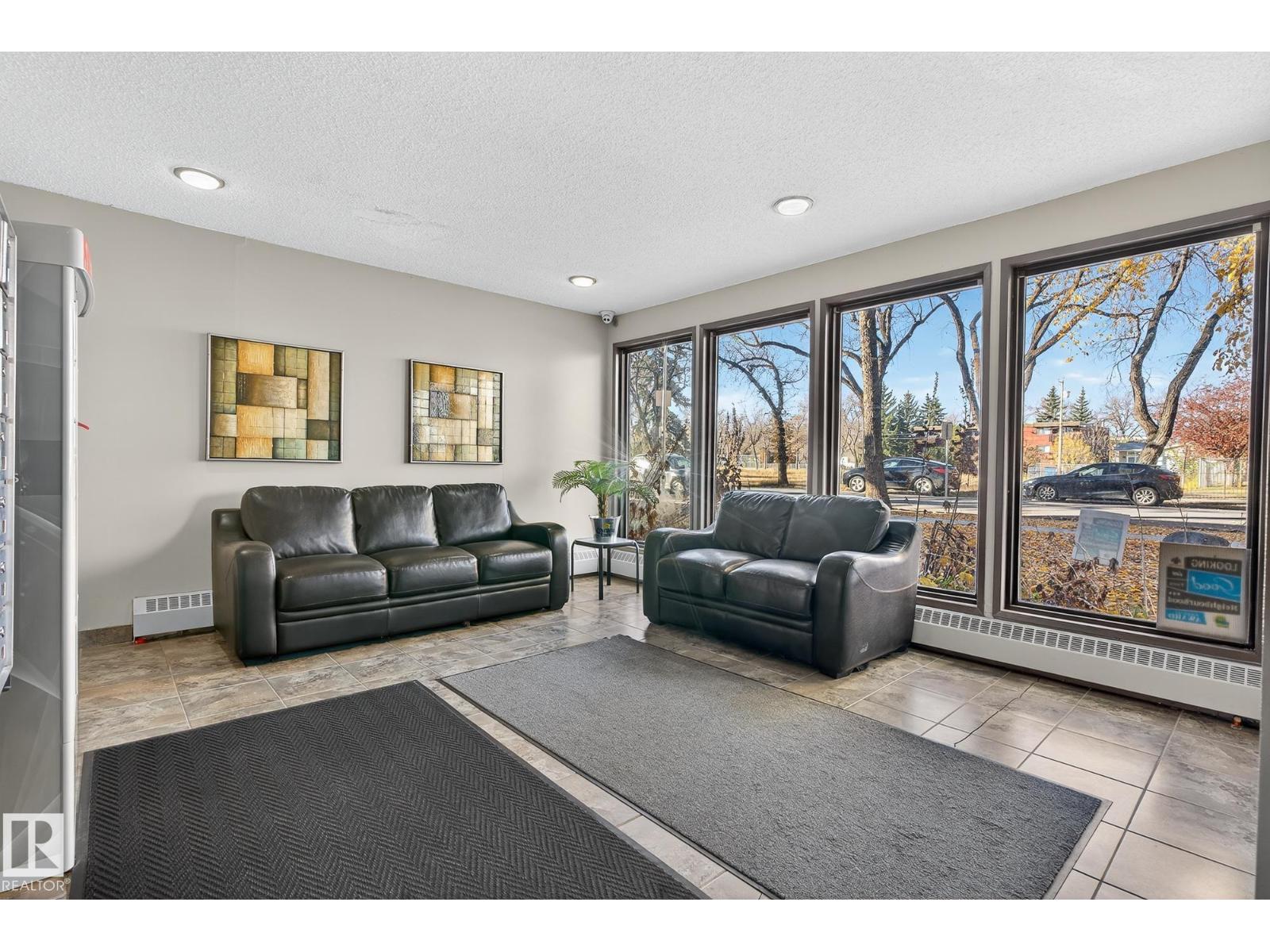 #204 11019 107 St Nw, Edmonton, Alberta  T5H 2Z6 - Photo 2 - E4463518