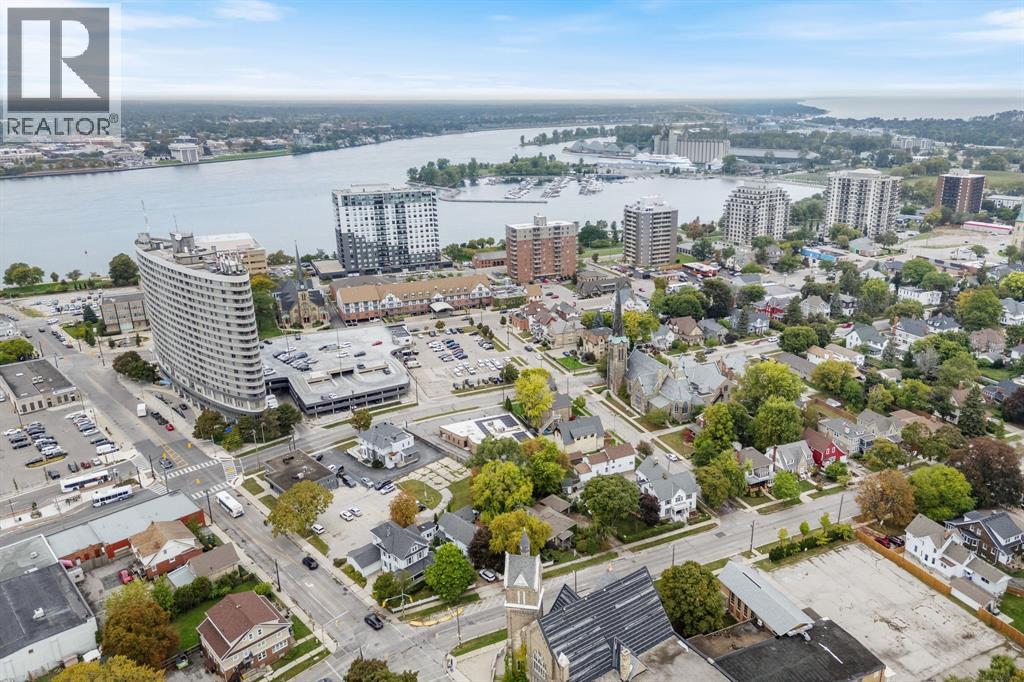 223 Brock Street North, Sarnia, Ontario  N7T 5Z5 - Photo 39 - 25022769