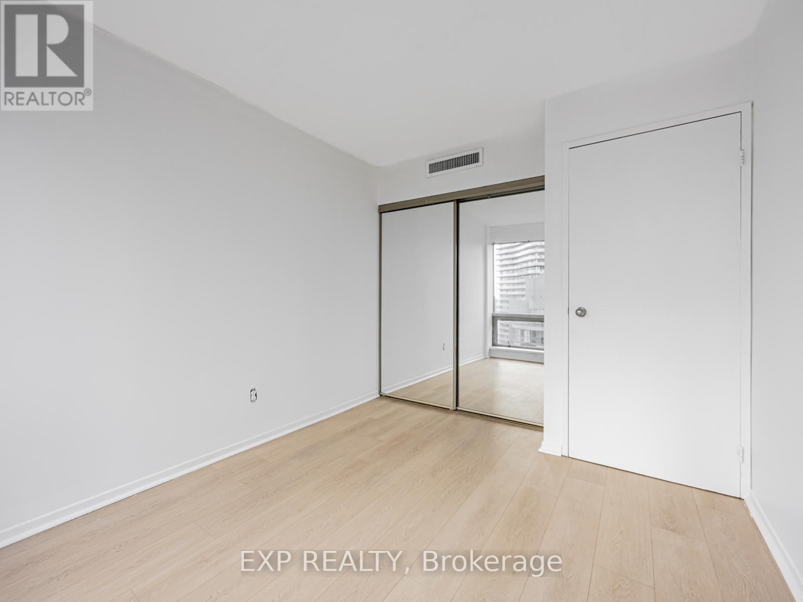 2908 - 1001 Bay Street, Toronto, Ontario  M5S 3A6 - Photo 18 - C12481902