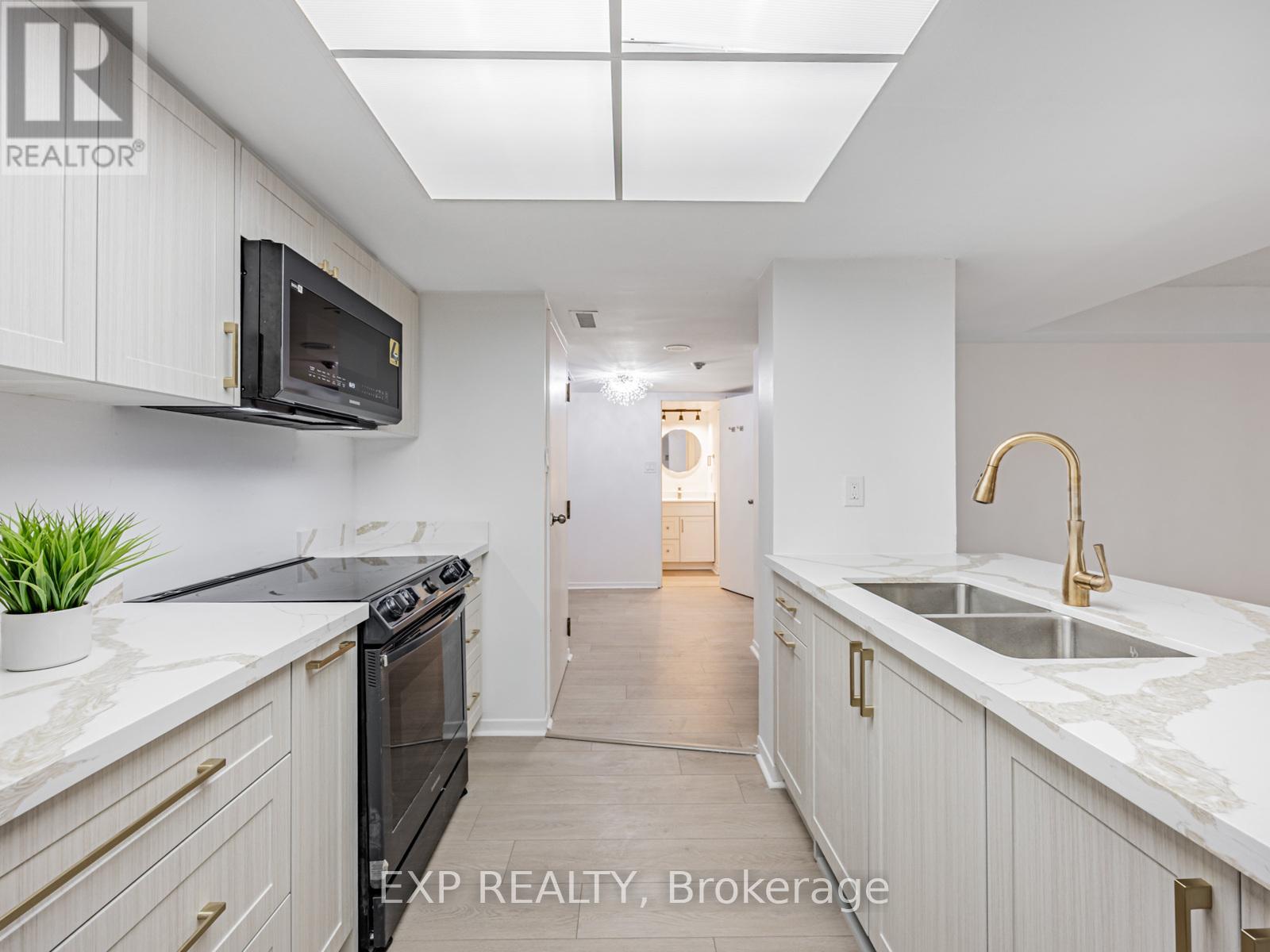 2908 - 1001 Bay Street, Toronto, Ontario  M5S 3A6 - Photo 2 - C12481902