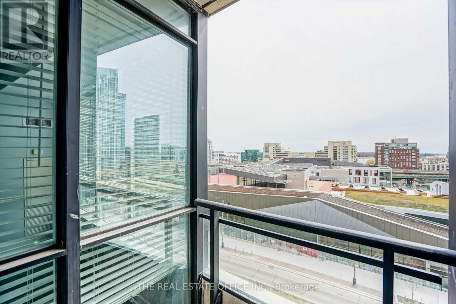 743 - 8 Telegram Mews, Toronto, Ontario  M5V 3Z5 - Photo 20 - C12481905