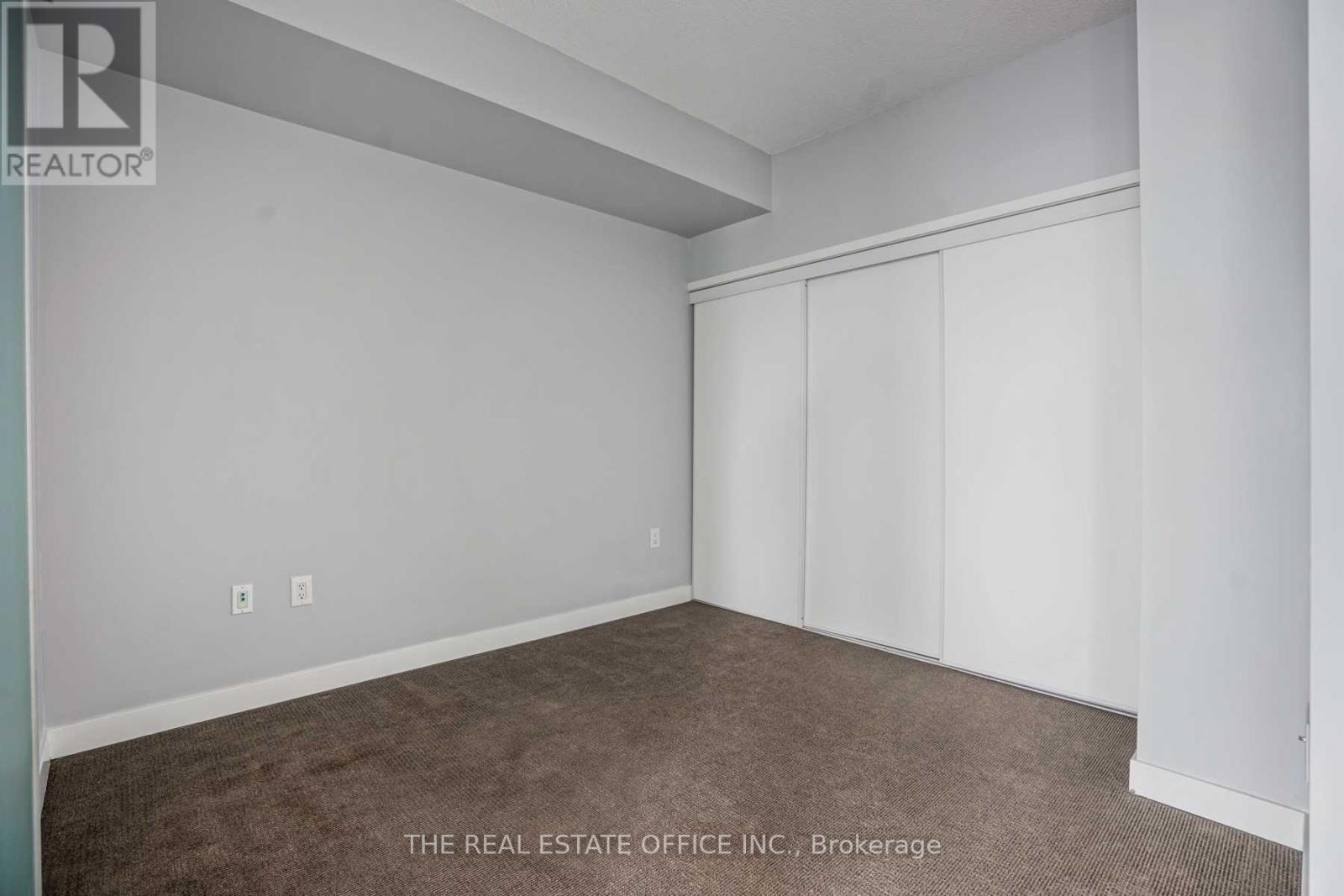 743 - 8 Telegram Mews, Toronto, Ontario  M5V 3Z5 - Photo 6 - C12481905