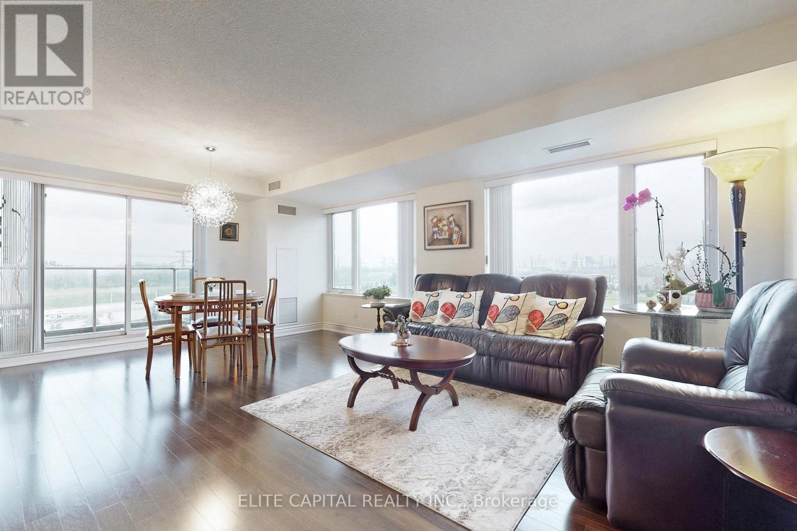 805 - 233 South Park Road, Markham, Ontario  L3T 0B3 - Photo 5 - N12481907