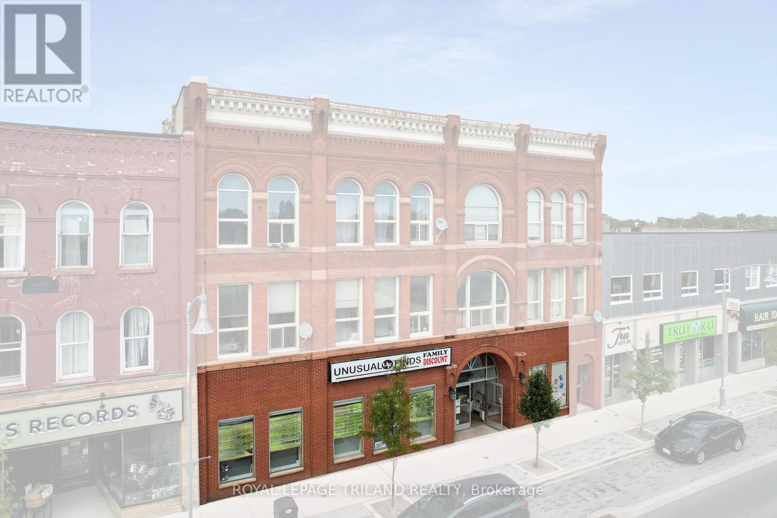 449 TALBOT STREET, St. Thomas, Ontario