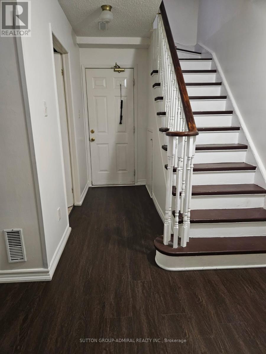 105 - 2 Hedge End Road, Toronto, Ontario  M1B 5Z8 - Photo 11 - E12481908