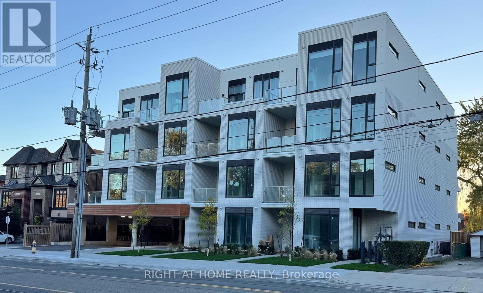 406 - 722 Marlee Avenue, Toronto, Ontario  M6B 3J7 - Photo 2 - W12481910