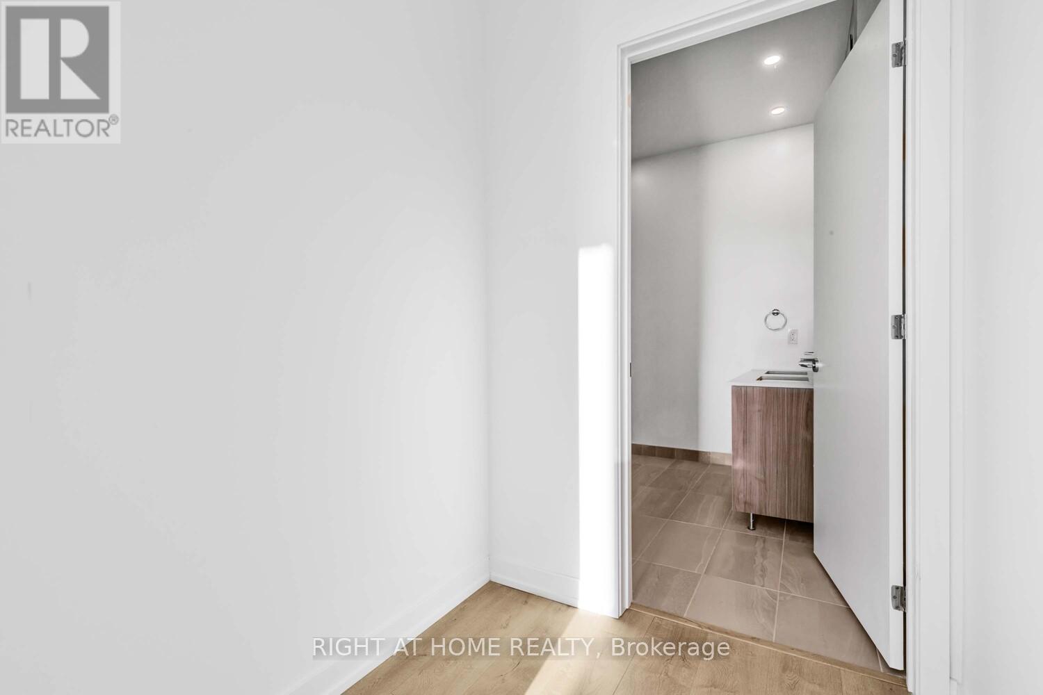 406 - 722 Marlee Avenue, Toronto, Ontario  M6B 3J7 - Photo 24 - W12481910