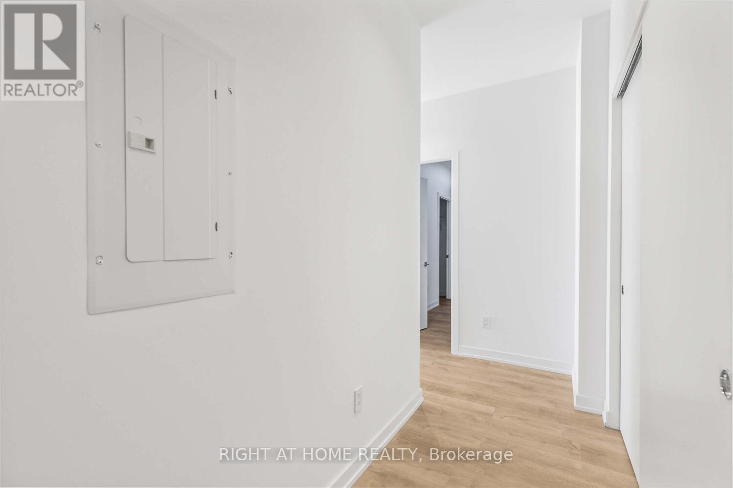 406 - 722 Marlee Avenue, Toronto, Ontario  M6B 3J7 - Photo 4 - W12481910