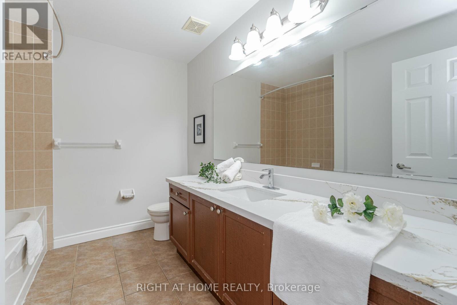 898 Philbrook Drive, Milton, Ontario  L9T 5A5 - Photo 35 - W12481911