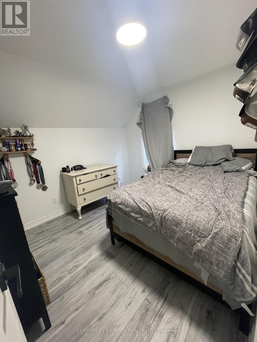 6 Stone Street, Springwater, Ontario  L0L 1P0 - Photo 14 - S12453098