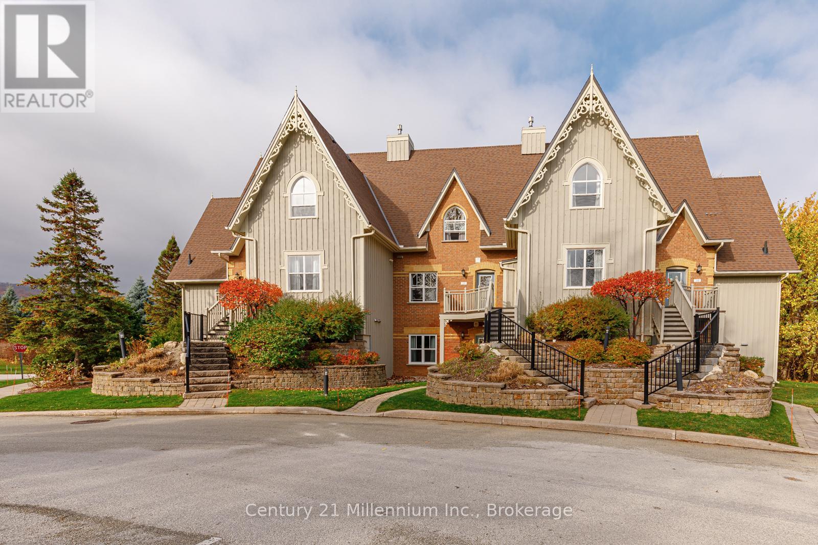 120 - 184 Snowbridge Way, Blue Mountains, Ontario  L9Y 3Z2 - Photo 4 - X12481258